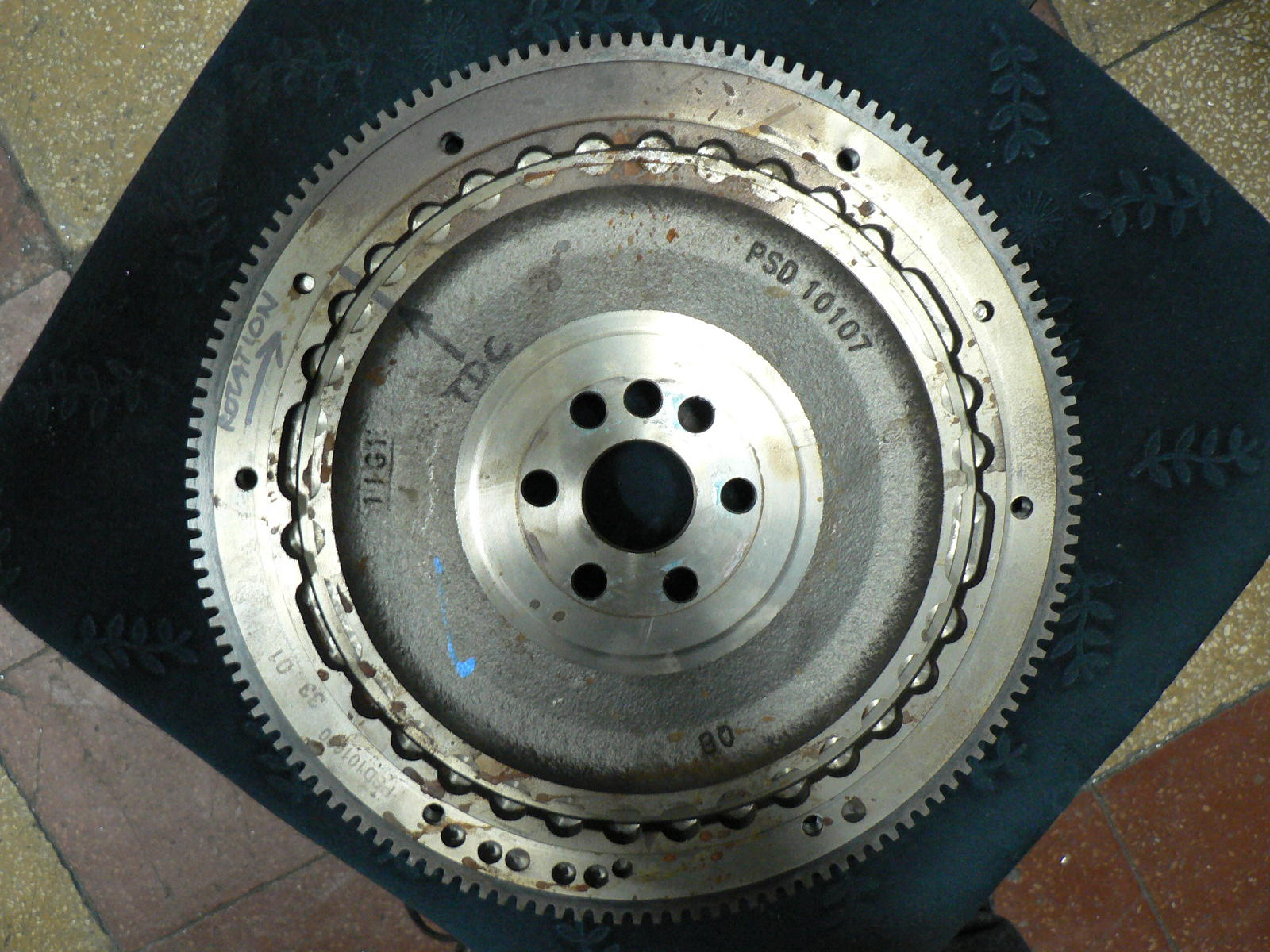 Lotus_crank_wheel_36-hell.jpg